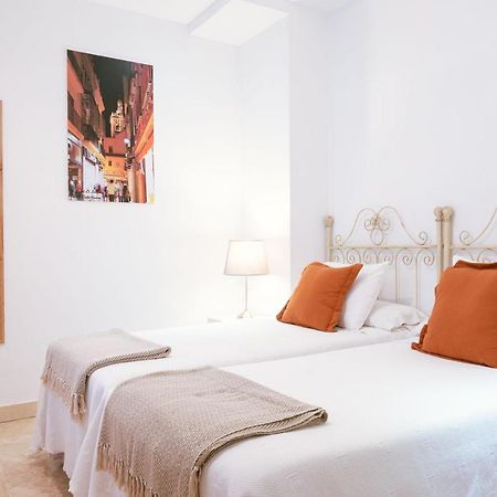 Apartamento Con Encanto En Patio Sevillano מראה חיצוני תמונה
