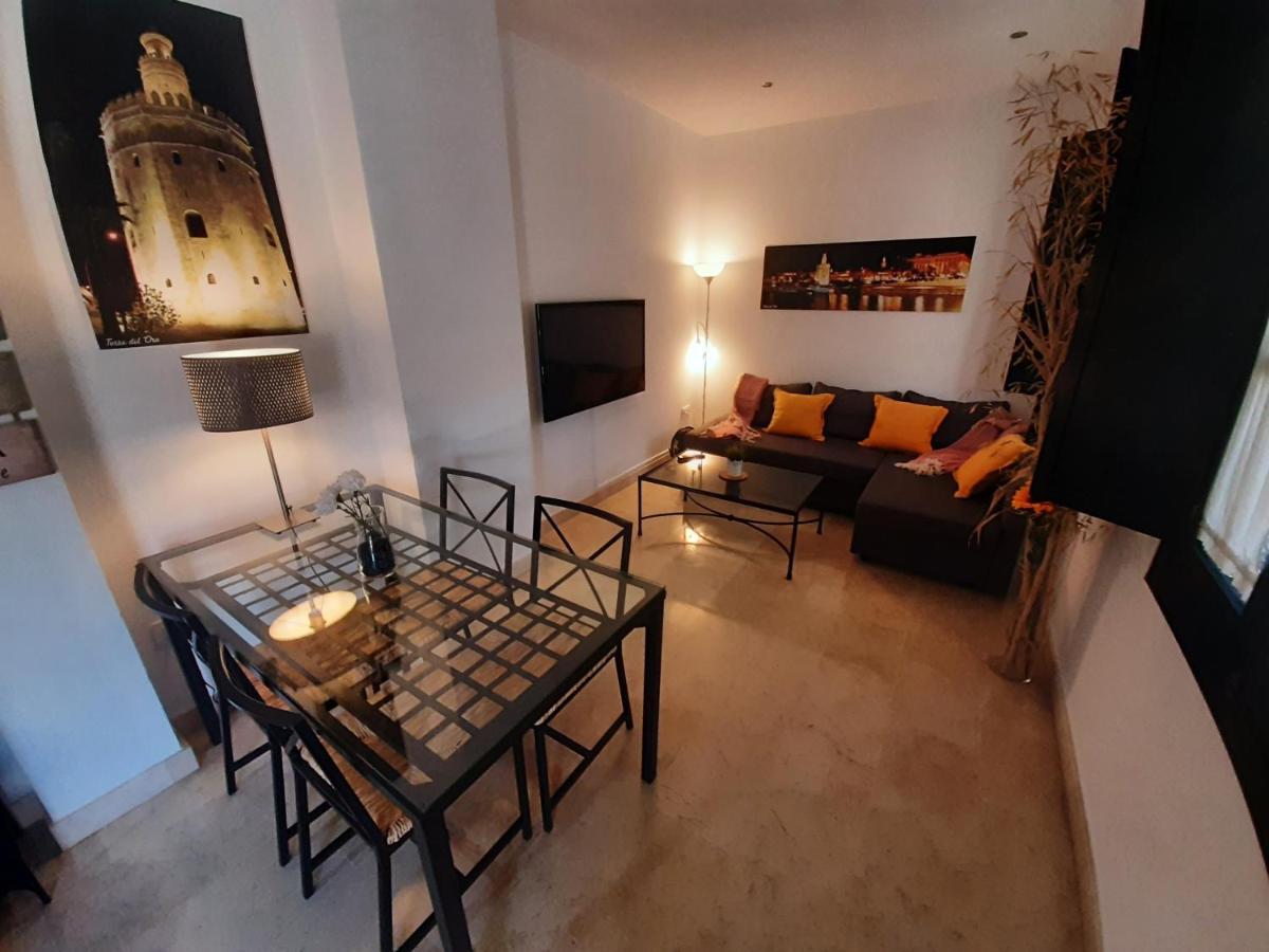 Apartamento Con Encanto En Patio Sevillano מראה חיצוני תמונה