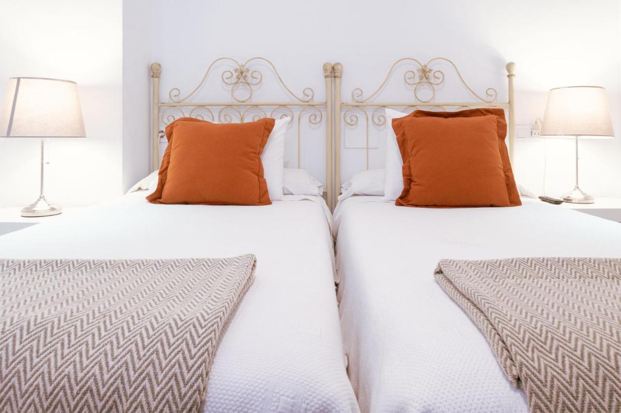 Apartamento Con Encanto En Patio Sevillano מראה חיצוני תמונה